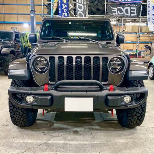 「ジープ JL ラングラー」タイヤ＆ホイール交換／フロントバンパー交換etc