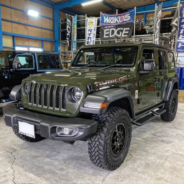 「ジープ JL ラングラー」アンビエントライト＆フットランプ取付