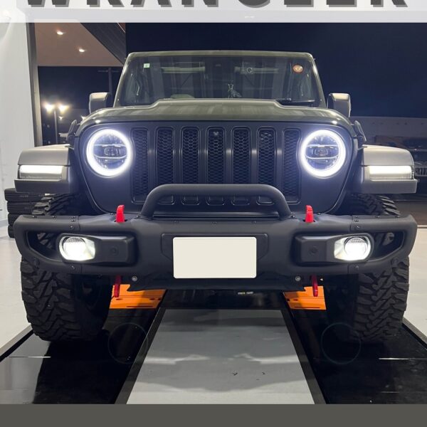 「ジープ JL ラングラー」フロントバンパー交換／サイドマーカー取付
