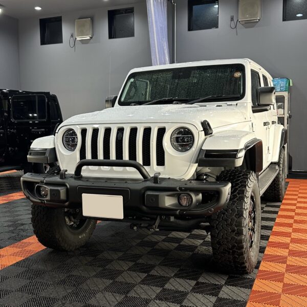 「ジープ JL ラングラー」リフトアップキット取付／ホイールスペーサー取付etc