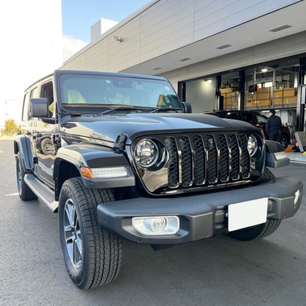 「ジープ JL ラングラー」アンビエントライト取付