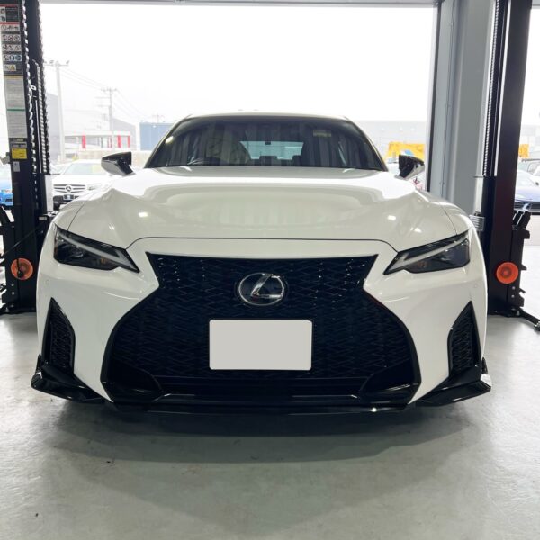 「レクサス IS300h」フロントリップスポイラー取付