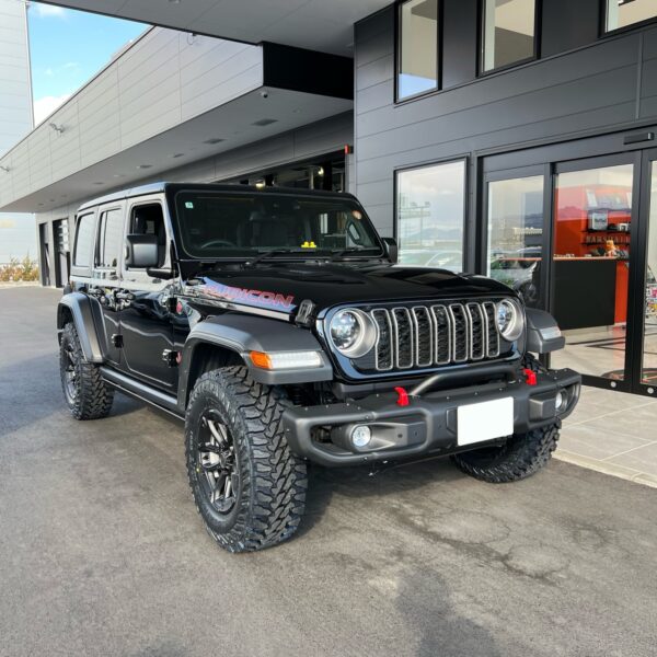 「ジープ JL ラングラー」オイル＆フィルター交換／タイヤ交換