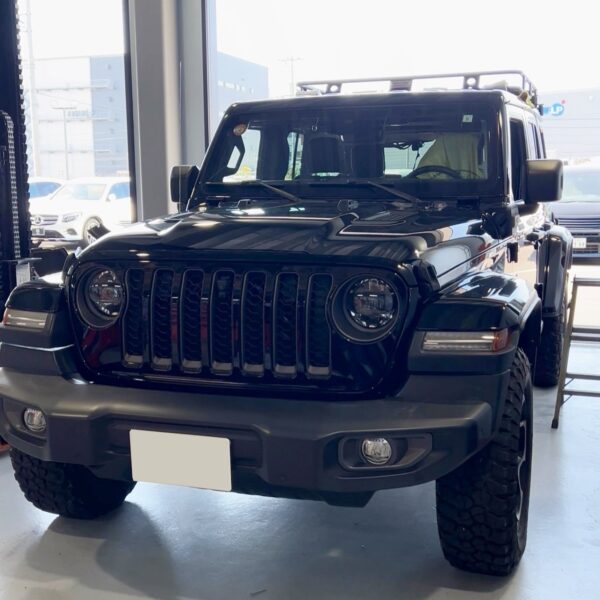 「ジープ ラングラー 4xe」ルーフラック取付