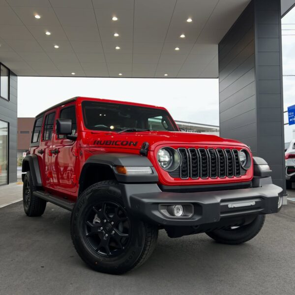 「ジープ JL ラングラー」チューブステップ取付／ボディガラスコーティング施工