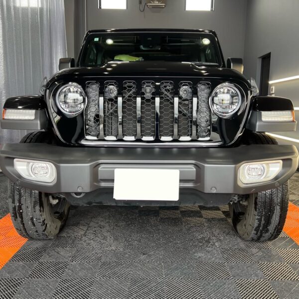 「ジープ JL ラングラー」リフトアップキット取付／ラテラルロッド前後取付