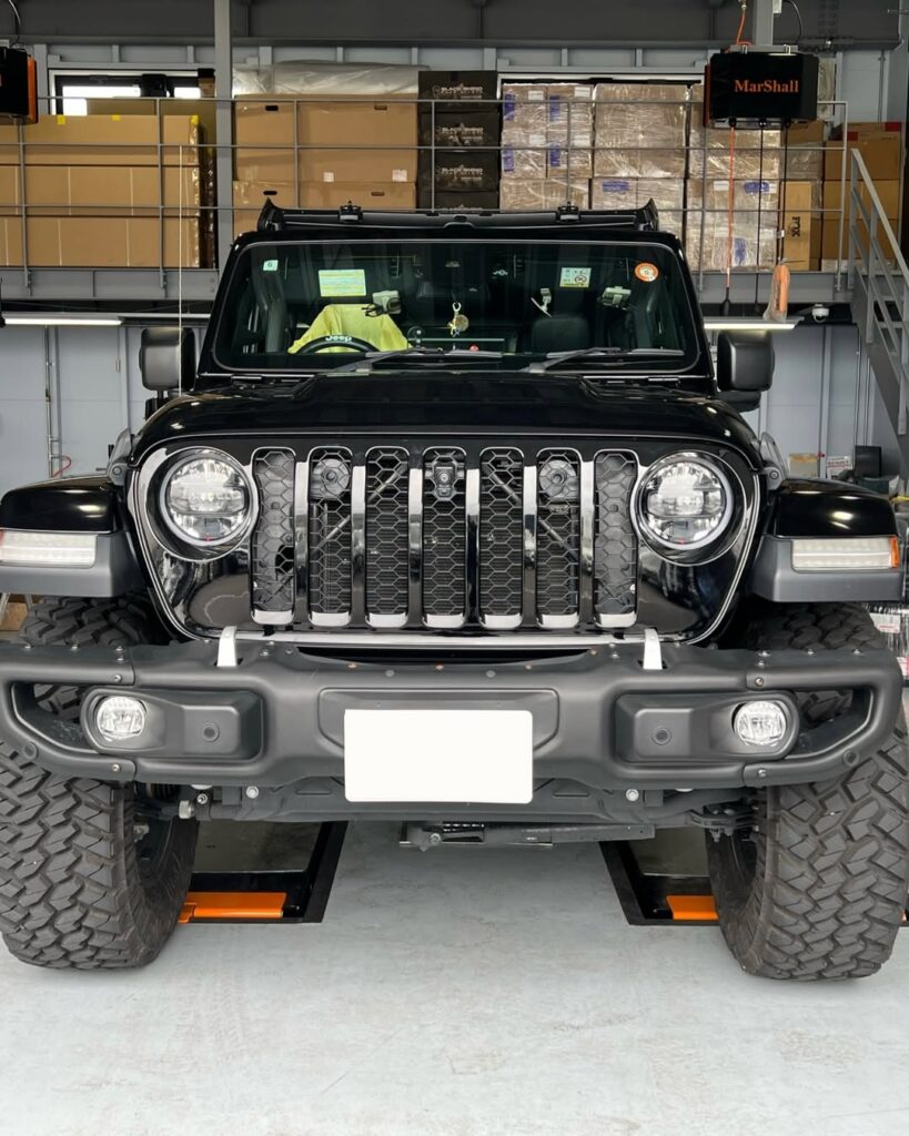 「ジープ JL ラングラー」Fury製 ルーフキャリア取付